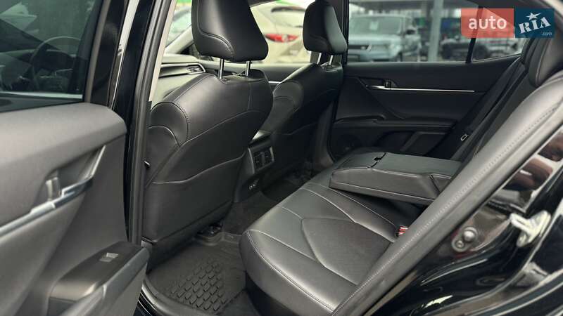 Седан Toyota Camry 2022 в Киеве фото 15 Седан Toyota Camry 2022 в Киеве