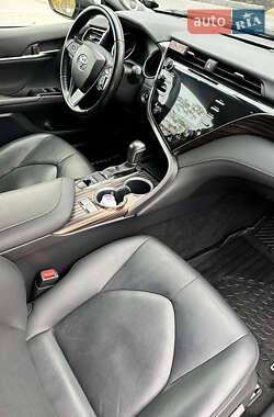 Седан Toyota Camry 2018 в  фото 46 Седан Toyota Camry 2018 в