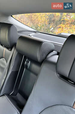 Седан Toyota Camry 2018 в  фото 50 Седан Toyota Camry 2018 в