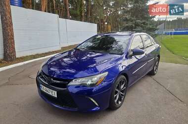 Седан Toyota Camry 2015 в Києві