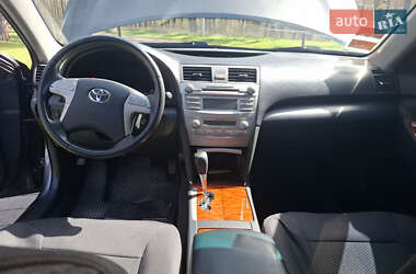Седан Toyota Camry 2010 в 