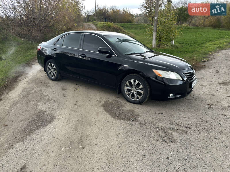 Седан Toyota Camry 2007 в 