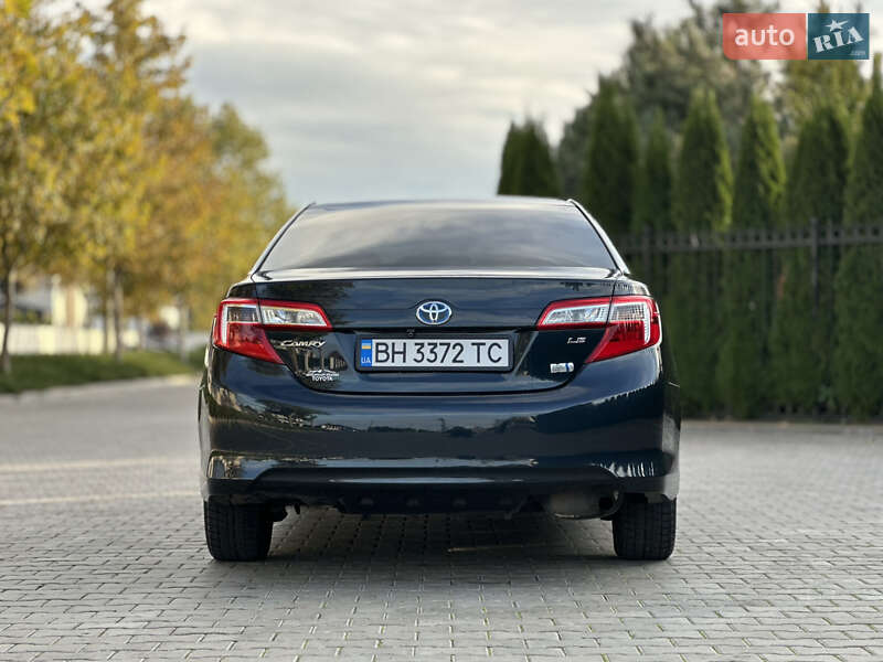 Седан Toyota Camry 2013 в Одесі