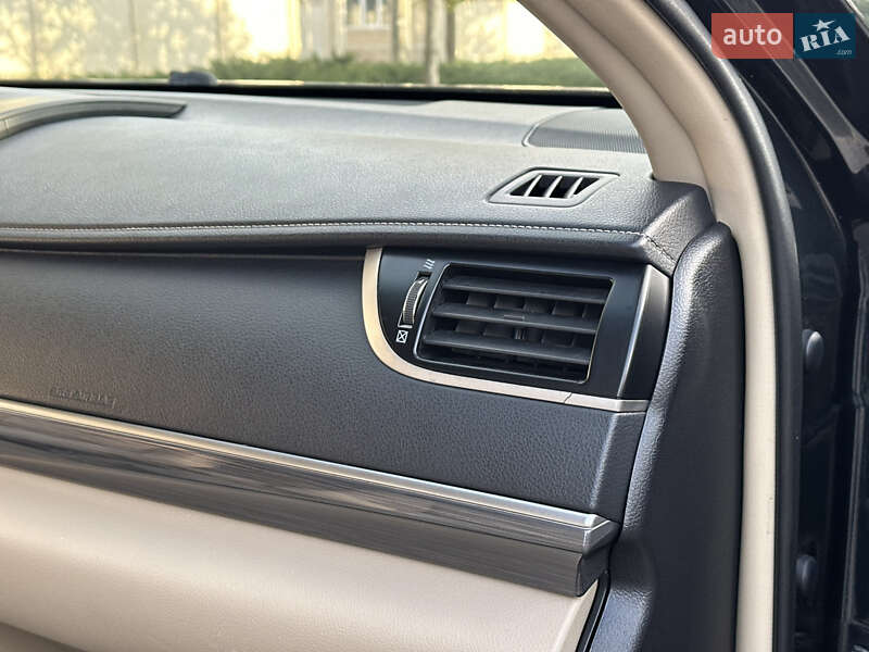 Седан Toyota Camry 2013 в Одесі