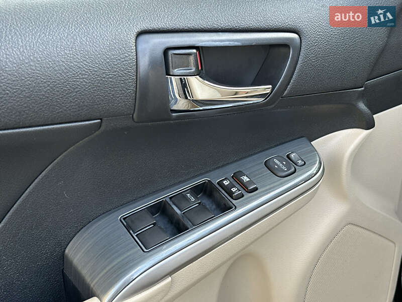 Седан Toyota Camry 2013 в Одесі