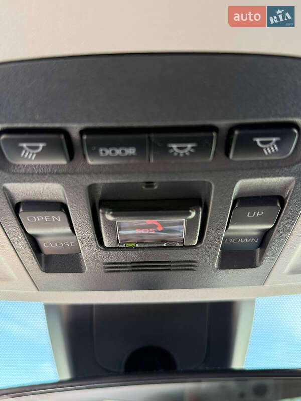 Седан Toyota Camry 2020 в Киеве