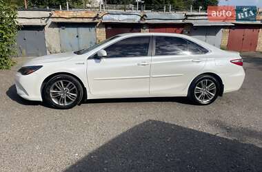Седан Toyota Camry 2017 в 