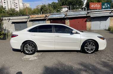 Седан Toyota Camry 2017 в 
