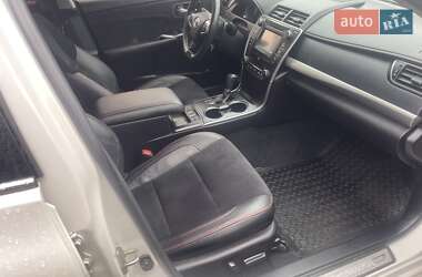 Седан Toyota Camry 2017 в 