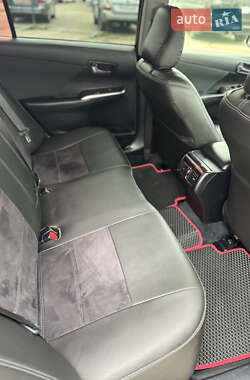 Седан Toyota Camry 2016 в 