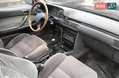 Седан Toyota Camry 1989 в 
