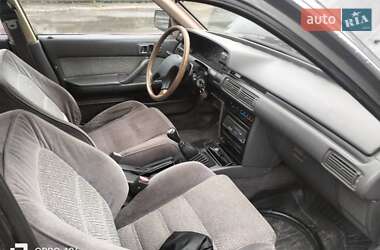 Седан Toyota Camry 1989 в 