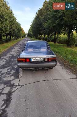 Седан Toyota Camry 1989 в 