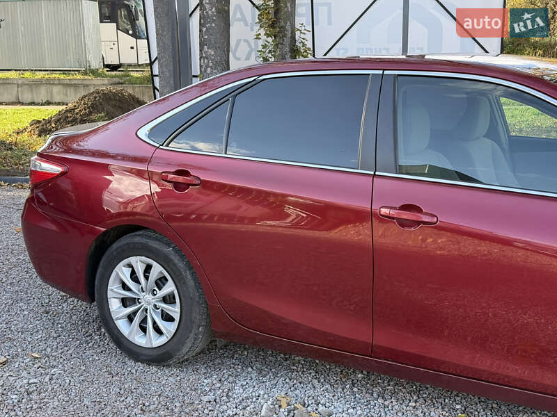 Седан Toyota Camry 2017 в Стрию