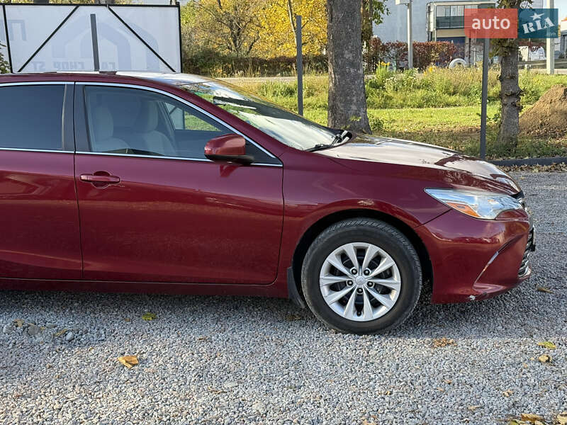 Седан Toyota Camry 2017 в Стрию