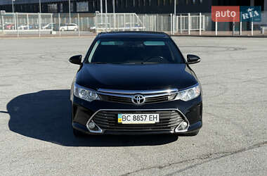 Седан Toyota Camry 2015 в  фото 4 Седан Toyota Camry 2015 в