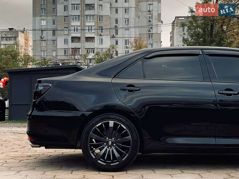 Седан Toyota Camry 2014 в Николаеве