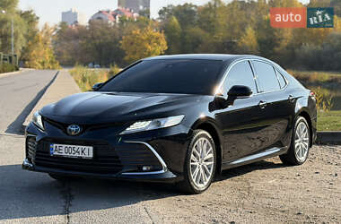 Седан Toyota Camry 2021 в Днепре