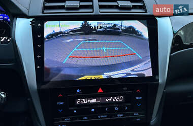 Седан Toyota Camry 2015 в  фото 54 Седан Toyota Camry 2015 в