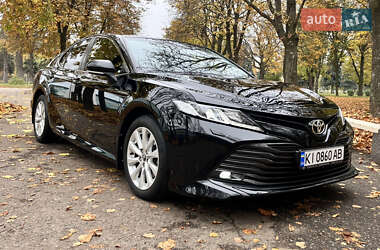Седан Toyota Camry 2018 в 
