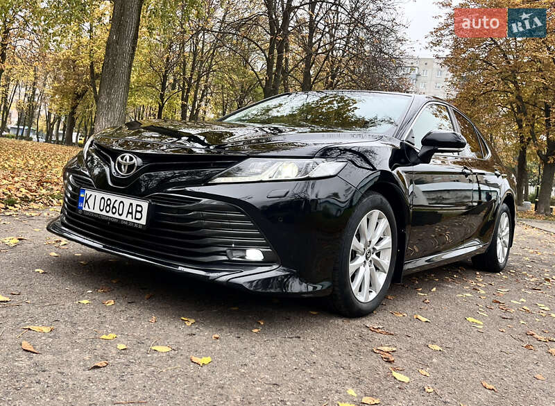 Седан Toyota Camry 2018 в Киеве фото 12 Седан Toyota Camry 2018 в Киеве