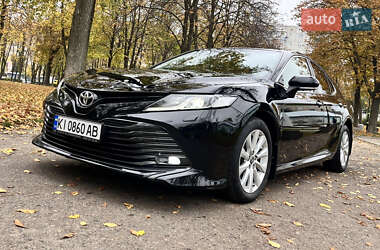 Седан Toyota Camry 2018 в 