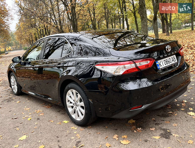Седан Toyota Camry 2018 в Киеве фото 15 Седан Toyota Camry 2018 в Киеве