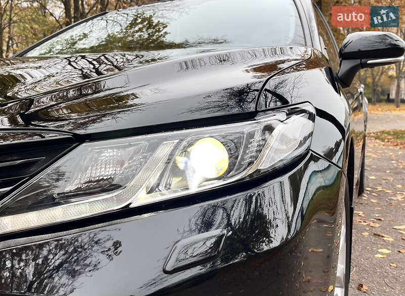 Седан Toyota Camry 2018 в Киеве фото 23 Седан Toyota Camry 2018 в Киеве