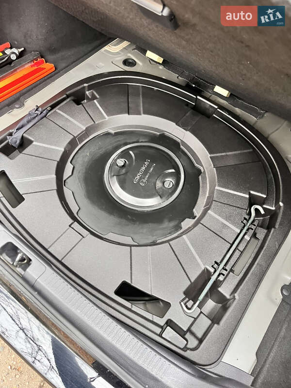 Седан Toyota Camry 2018 в Киеве фото 37 Седан Toyota Camry 2018 в Киеве