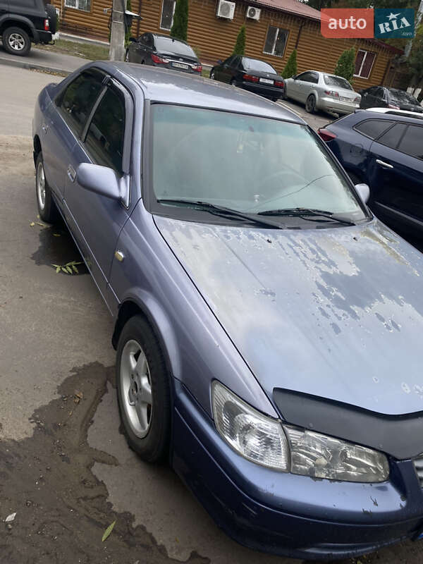 Toyota Camry 1999
