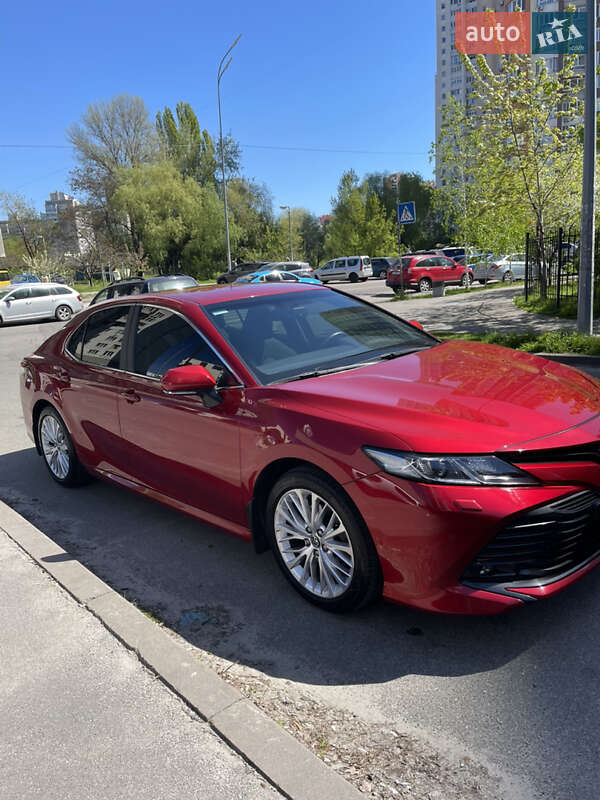 Toyota Camry 2018