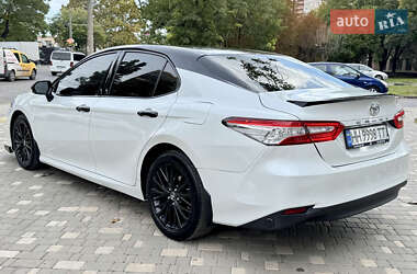 Седан Toyota Camry 2018 в  фото 13 Седан Toyota Camry 2018 в
