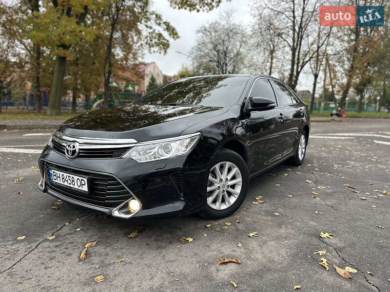 Седан Toyota Camry 2017 в Вінниці