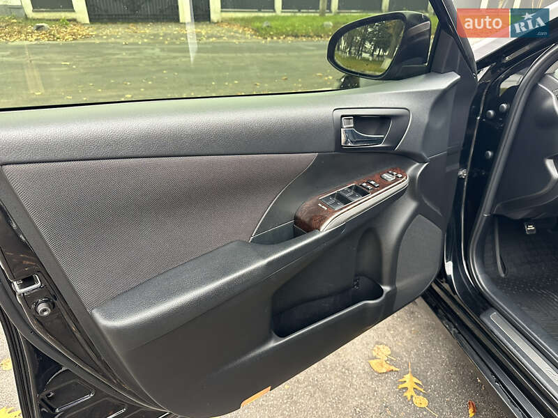 Седан Toyota Camry 2017 в Вінниці