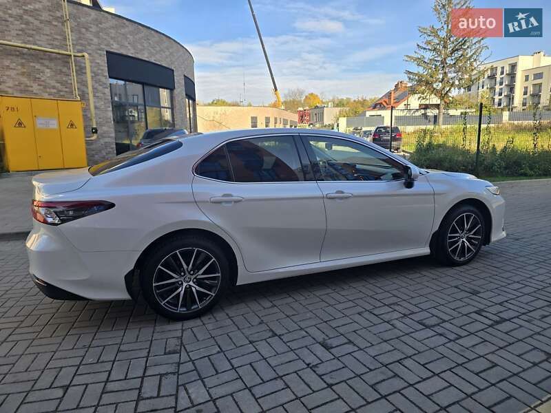 Седан Toyota Camry 2021 в Львове фото 6 Седан Toyota Camry 2021 в Львове
