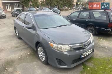 Седан Toyota Camry 2013 в Киеве Седан Toyota Camry 2013 в Киеве