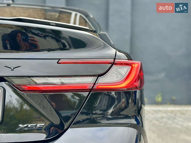 Седан Toyota Camry 2024 в Києві