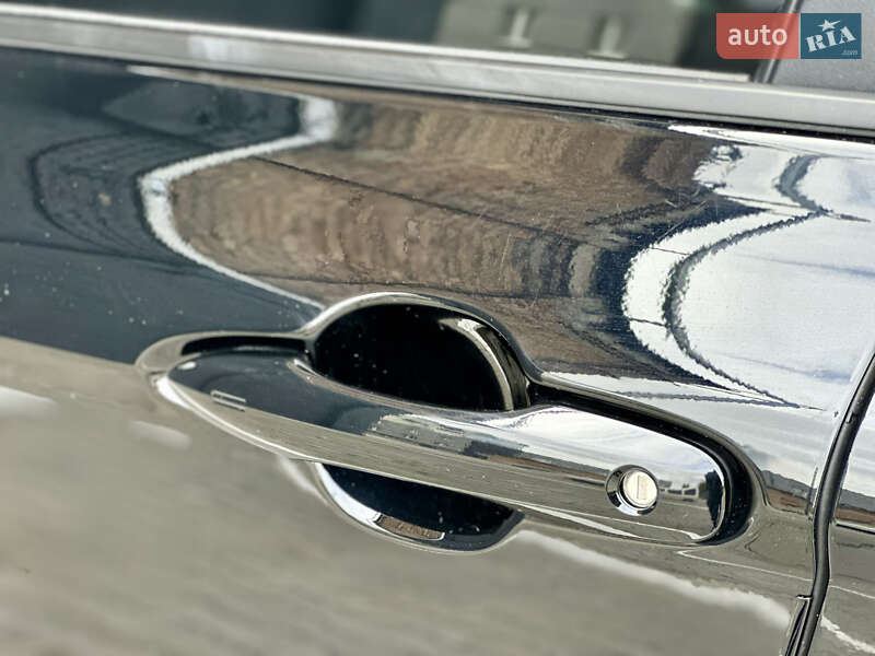 Седан Toyota Camry 2024 в Києві