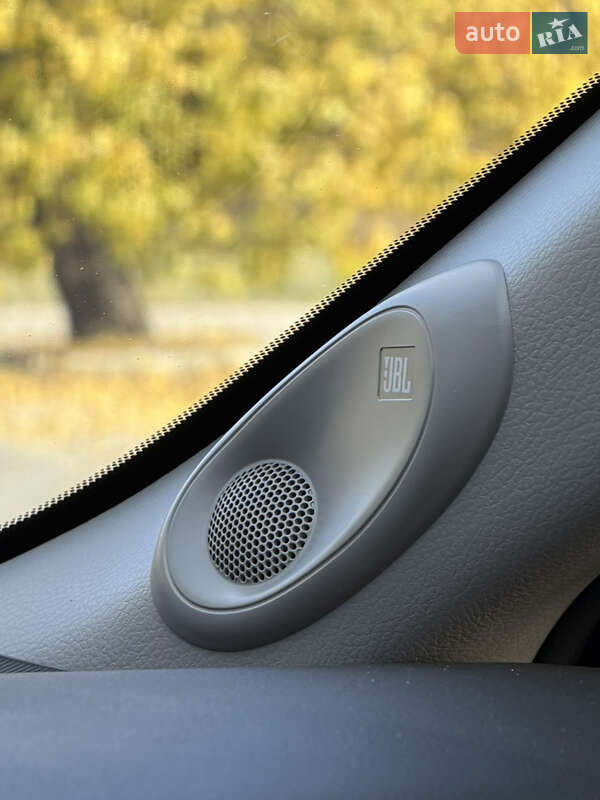 Седан Toyota Camry 2022 в Днепре