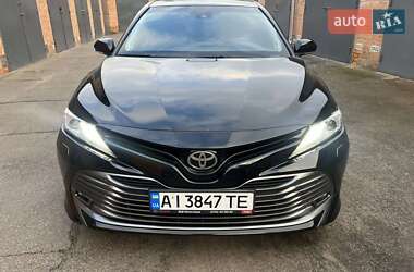 Седан Toyota Camry 2018 в 