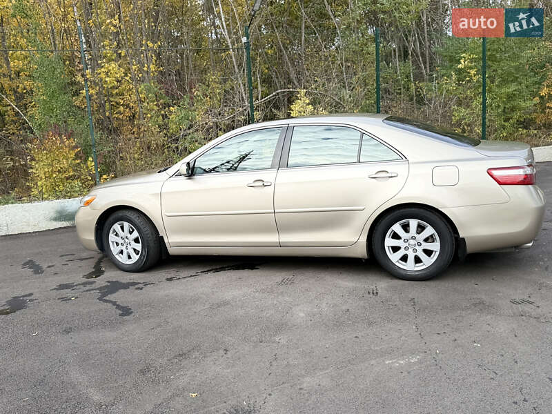 Седан Toyota Camry 2007 в Киеве