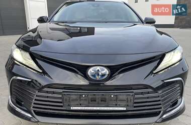 Седан Toyota Camry 2022 в 