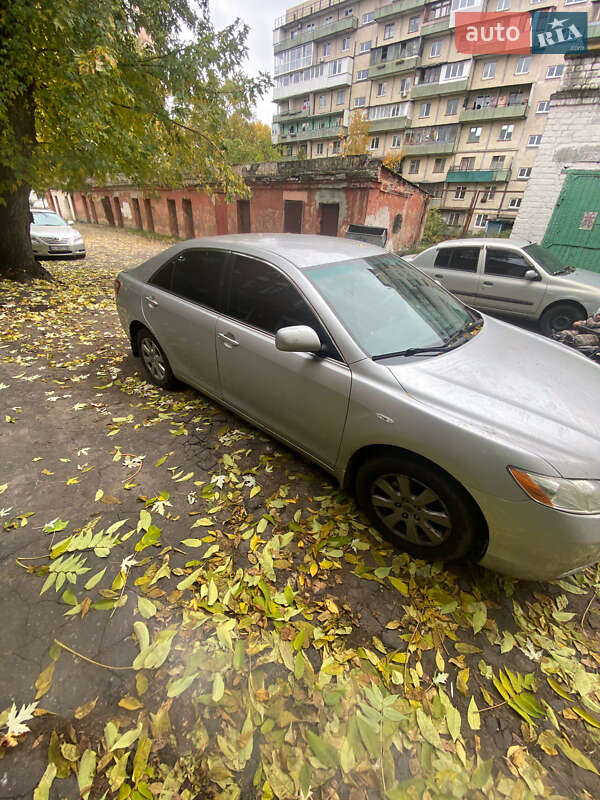 Седан Toyota Camry 2008 в Києві