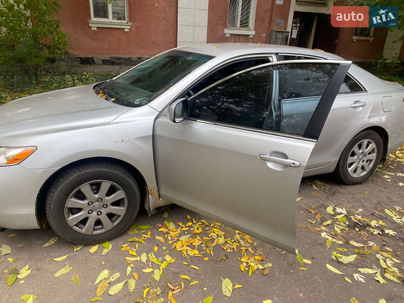 Седан Toyota Camry 2008 в Києві