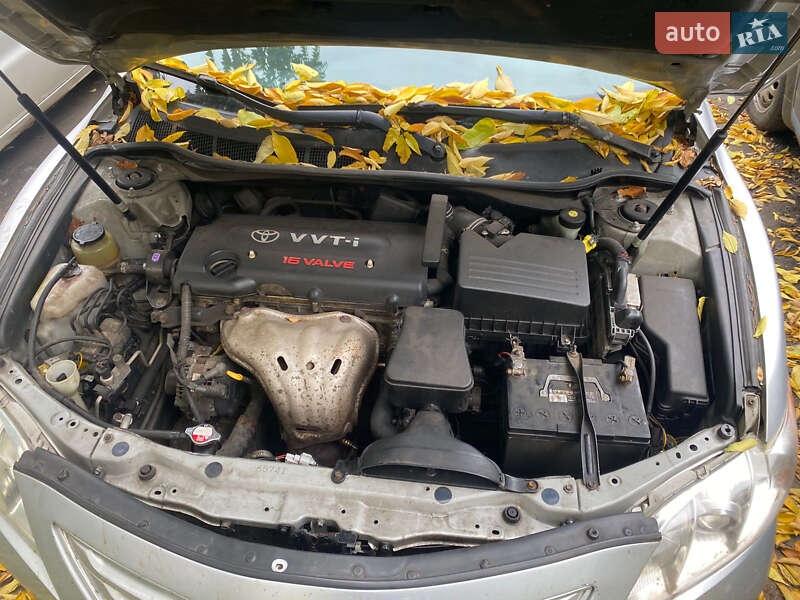 Седан Toyota Camry 2008 в Києві