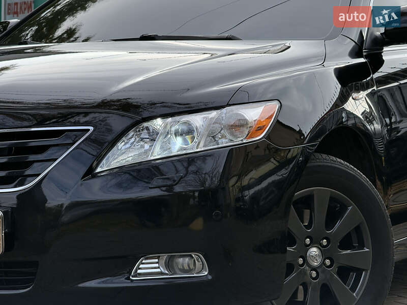 Седан Toyota Camry 2008 в Николаеве