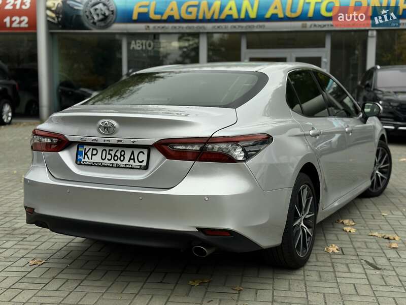 Седан Toyota Camry 2021 в Днепре фото 7 Седан Toyota Camry 2021 в Днепре