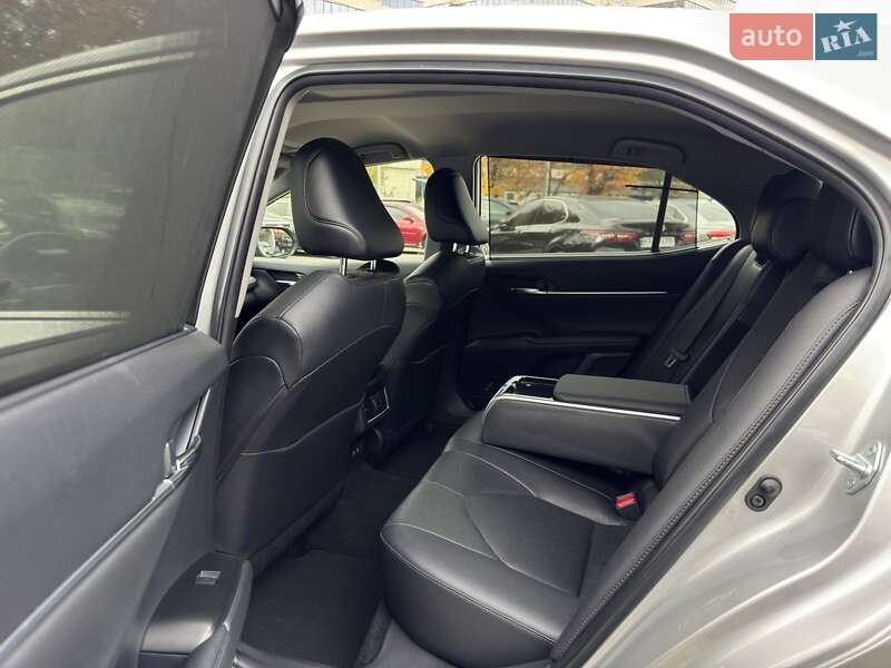 Седан Toyota Camry 2021 в Днепре фото 19 Седан Toyota Camry 2021 в Днепре