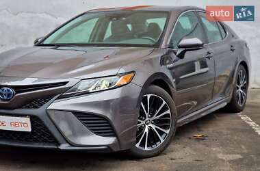 Седан Toyota Camry 2020 в 