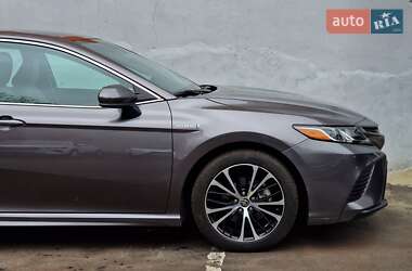 Седан Toyota Camry 2020 в 